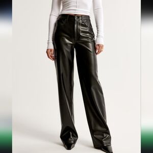 Abercrombie & Fitch Women's Black Vegan Leather 90s Straight Pant (Size 14/32)